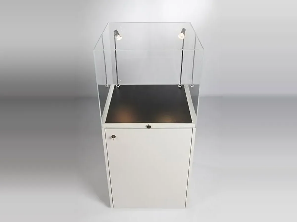 Vitrine «Umbriel»